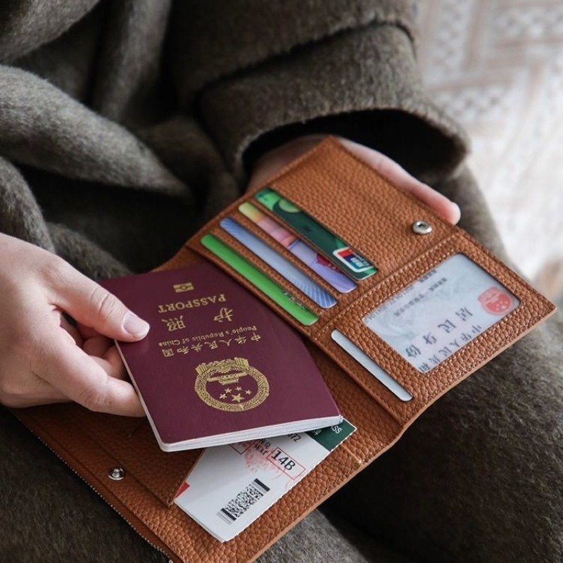 Custodia per passaporto in pel - Men'S Accessories Case recensione e prezzo