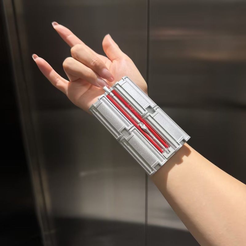 Nuovo Lanciaragnatele di Tom H - Men Accessories Brand recensione e prezzo